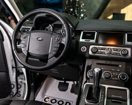 Білий Ленд Ровер Range Rover Sport, об'ємом двигуна 5 л та пробігом 93 тис. км за 24900 $, фото 21 на Automoto.ua