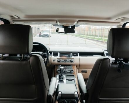 Білий Ленд Ровер Range Rover Sport, об'ємом двигуна 5 л та пробігом 147 тис. км за 15100 $, фото 7 на Automoto.ua