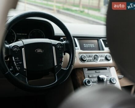 Білий Ленд Ровер Range Rover Sport, об'ємом двигуна 5 л та пробігом 148 тис. км за 15500 $, фото 31 на Automoto.ua