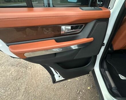 Білий Ленд Ровер Range Rover Sport, об'ємом двигуна 3 л та пробігом 213 тис. км за 15000 $, фото 17 на Automoto.ua