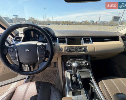 Білий Ленд Ровер Range Rover Sport, об'ємом двигуна 2.99 л та пробігом 170 тис. км за 17000 $, фото 7 на Automoto.ua
