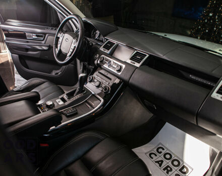 Білий Ленд Ровер Range Rover Sport, об'ємом двигуна 5 л та пробігом 93 тис. км за 24900 $, фото 40 на Automoto.ua