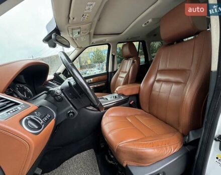 Белый Ленд Ровер Рендж Ровер Спорт, объемом двигателя 5 л и пробегом 212 тыс. км за 18900 $, фото 9 на Automoto.ua