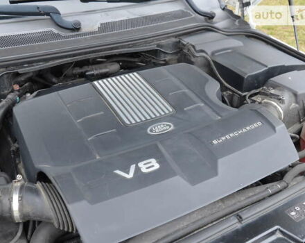 Білий Ленд Ровер Range Rover Sport, об'ємом двигуна 5 л та пробігом 209 тис. км за 13600 $, фото 89 на Automoto.ua