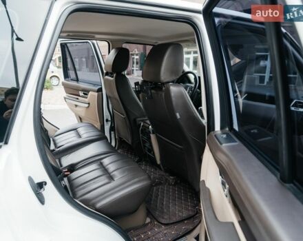 Білий Ленд Ровер Range Rover Sport, об'ємом двигуна 5 л та пробігом 148 тис. км за 15500 $, фото 30 на Automoto.ua