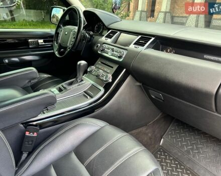 Білий Ленд Ровер Range Rover Sport, об'ємом двигуна 5 л та пробігом 150 тис. км за 14000 $, фото 22 на Automoto.ua