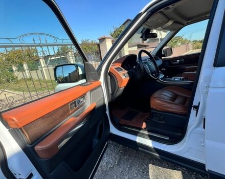 Білий Ленд Ровер Range Rover Sport, об'ємом двигуна 3 л та пробігом 262 тис. км за 18000 $, фото 10 на Automoto.ua