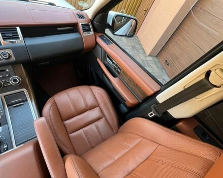 Білий Ленд Ровер Range Rover Sport, об'ємом двигуна 3 л та пробігом 262 тис. км за 18000 $, фото 23 на Automoto.ua