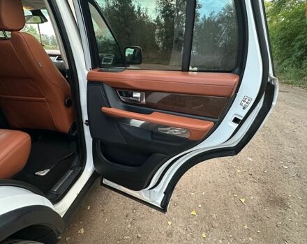Білий Ленд Ровер Range Rover Sport, об'ємом двигуна 3 л та пробігом 213 тис. км за 15000 $, фото 14 на Automoto.ua