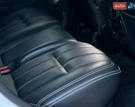 Білий Ленд Ровер Range Rover Sport, об'ємом двигуна 5 л та пробігом 200 тис. км за 13500 $, фото 23 на Automoto.ua