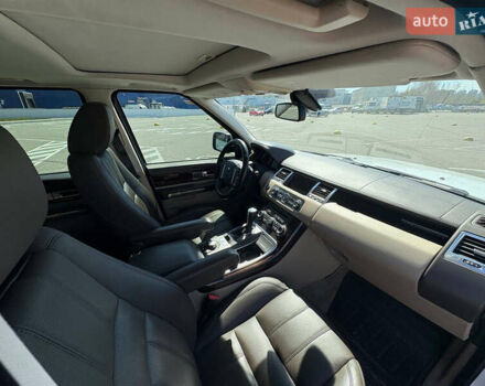 Білий Ленд Ровер Range Rover Sport, об'ємом двигуна 2.99 л та пробігом 170 тис. км за 17000 $, фото 5 на Automoto.ua