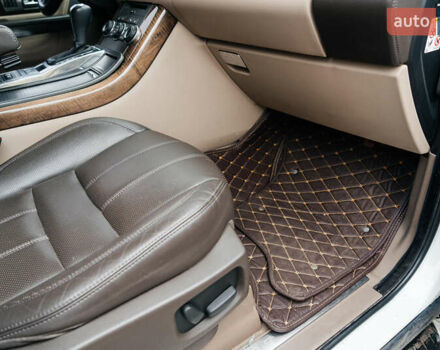 Білий Ленд Ровер Range Rover Sport, об'ємом двигуна 5 л та пробігом 147 тис. км за 15100 $, фото 20 на Automoto.ua