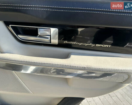 Білий Ленд Ровер Range Rover Sport, об'ємом двигуна 5 л та пробігом 132 тис. км за 18500 $, фото 25 на Automoto.ua