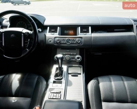 Білий Ленд Ровер Range Rover Sport, об'ємом двигуна 5 л та пробігом 193 тис. км за 17500 $, фото 12 на Automoto.ua
