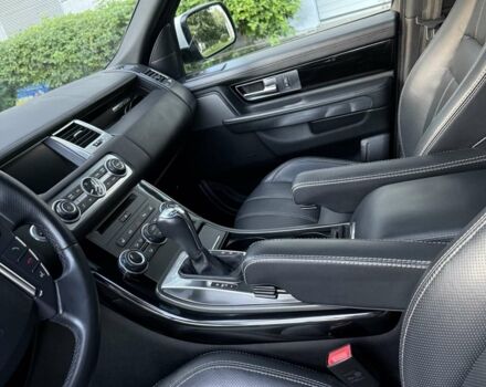 Білий Ленд Ровер Range Rover Sport, об'ємом двигуна 2.99 л та пробігом 125 тис. км за 16000 $, фото 20 на Automoto.ua