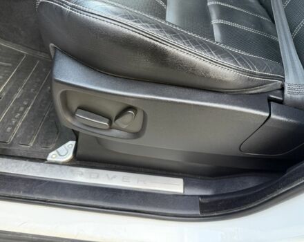 Білий Ленд Ровер Range Rover Sport, об'ємом двигуна 3 л та пробігом 140 тис. км за 6700 $, фото 20 на Automoto.ua