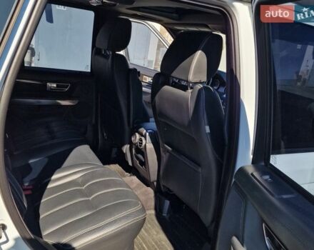Білий Ленд Ровер Range Rover Sport, об'ємом двигуна 5 л та пробігом 115 тис. км за 23000 $, фото 17 на Automoto.ua