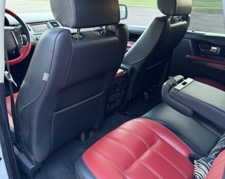 Білий Ленд Ровер Range Rover Sport, об'ємом двигуна 3 л та пробігом 132 тис. км за 17945 $, фото 11 на Automoto.ua