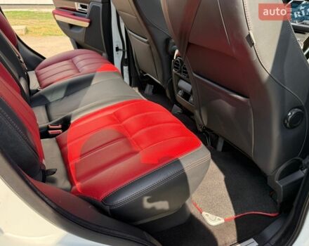 Білий Ленд Ровер Range Rover Sport, об'ємом двигуна 5 л та пробігом 227 тис. км за 12350 $, фото 45 на Automoto.ua