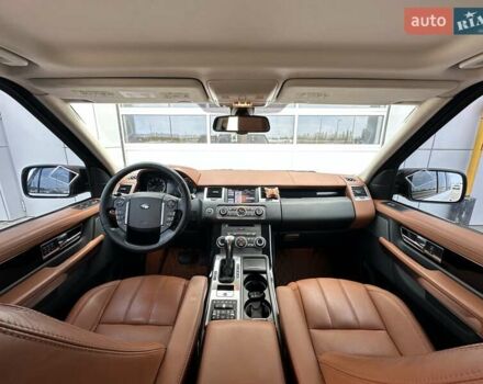 Білий Ленд Ровер Range Rover Sport, об'ємом двигуна 5 л та пробігом 331 тис. км за 12500 $, фото 24 на Automoto.ua