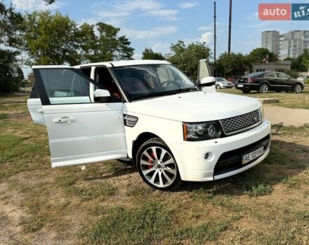 Білий Ленд Ровер Range Rover Sport, об'ємом двигуна 5 л та пробігом 227 тис. км за 12350 $, фото 11 на Automoto.ua