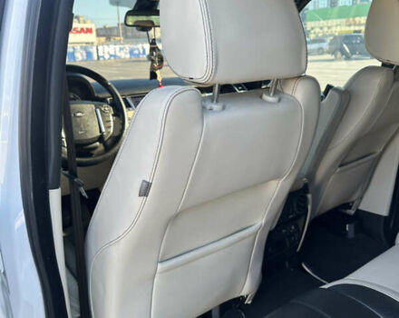 Білий Ленд Ровер Range Rover Sport, об'ємом двигуна 5 л та пробігом 132 тис. км за 18500 $, фото 32 на Automoto.ua