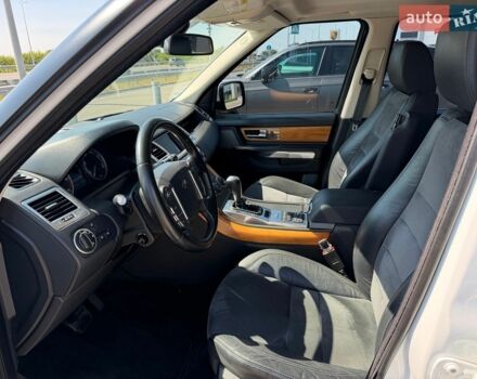 Білий Ленд Ровер Range Rover Sport, об'ємом двигуна 2.99 л та пробігом 175 тис. км за 21999 $, фото 6 на Automoto.ua