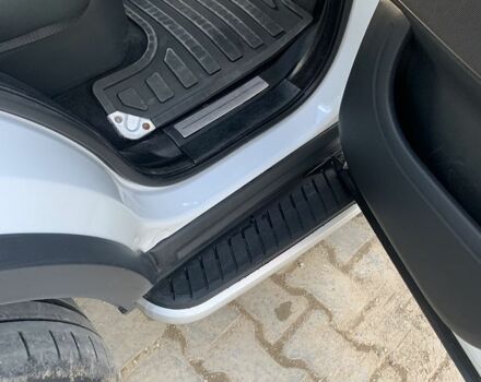 Білий Ленд Ровер Range Rover Sport, об'ємом двигуна 3 л та пробігом 135 тис. км за 23700 $, фото 32 на Automoto.ua