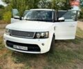 Білий Ленд Ровер Range Rover Sport, об'ємом двигуна 5 л та пробігом 227 тис. км за 12350 $, фото 29 на Automoto.ua