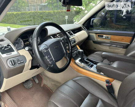 Білий Ленд Ровер Range Rover Sport, об'ємом двигуна 5 л та пробігом 148 тис. км за 21800 $, фото 6 на Automoto.ua