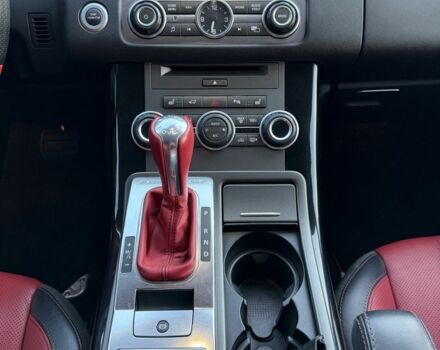 Білий Ленд Ровер Range Rover Sport, об'ємом двигуна 3 л та пробігом 132 тис. км за 17945 $, фото 14 на Automoto.ua