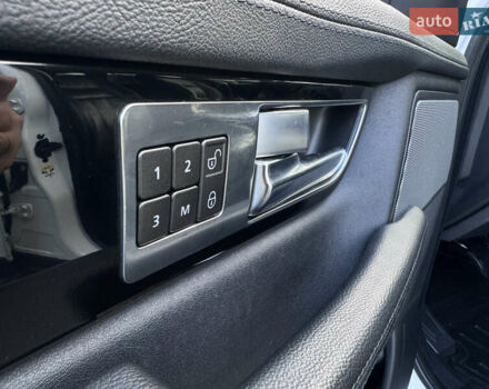 Білий Ленд Ровер Range Rover Sport, об'ємом двигуна 3 л та пробігом 268 тис. км за 18500 $, фото 22 на Automoto.ua