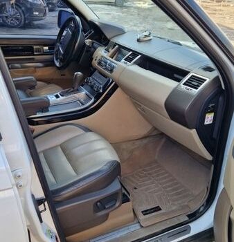 Белый Ленд Ровер Рендж Ровер Спорт, объемом двигателя 2.99 л и пробегом 124 тыс. км за 18900 $, фото 10 на Automoto.ua