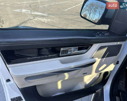 Білий Ленд Ровер Range Rover Sport, об'ємом двигуна 5 л та пробігом 132 тис. км за 18500 $, фото 27 на Automoto.ua