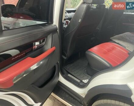 Белый Ленд Ровер Рендж Ровер Спорт, объемом двигателя 2.99 л и пробегом 121 тыс. км за 20500 $, фото 6 на Automoto.ua