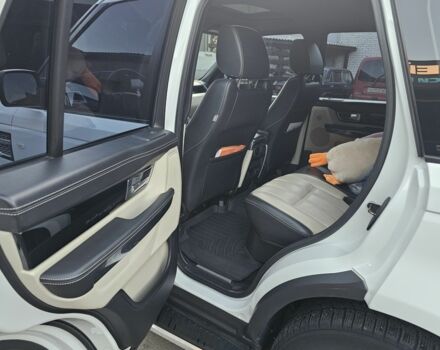 Білий Ленд Ровер Range Rover Sport, об'ємом двигуна 5 л та пробігом 160 тис. км за 17800 $, фото 7 на Automoto.ua