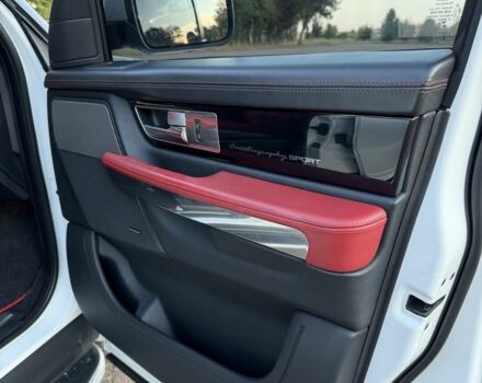 Білий Ленд Ровер Range Rover Sport, об'ємом двигуна 3 л та пробігом 132 тис. км за 17945 $, фото 17 на Automoto.ua