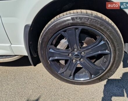 Білий Ленд Ровер Range Rover Sport, об'ємом двигуна 5 л та пробігом 115 тис. км за 23000 $, фото 8 на Automoto.ua