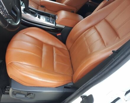 Білий Ленд Ровер Range Rover Sport, об'ємом двигуна 5 л та пробігом 137 тис. км за 23000 $, фото 4 на Automoto.ua