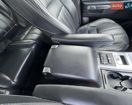 Білий Ленд Ровер Range Rover Sport, об'ємом двигуна 3 л та пробігом 268 тис. км за 16999 $, фото 43 на Automoto.ua