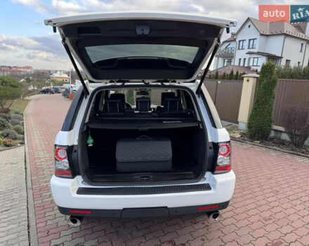 Білий Ленд Ровер Range Rover Sport, об'ємом двигуна 3 л та пробігом 268 тис. км за 17500 $, фото 16 на Automoto.ua
