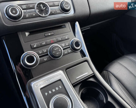 Білий Ленд Ровер Range Rover Sport, об'ємом двигуна 3 л та пробігом 268 тис. км за 17300 $, фото 25 на Automoto.ua