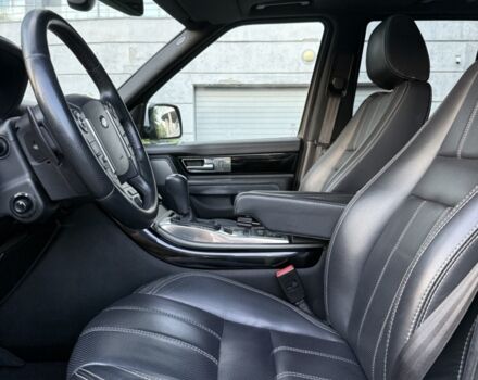 Білий Ленд Ровер Range Rover Sport, об'ємом двигуна 2.99 л та пробігом 125 тис. км за 16000 $, фото 17 на Automoto.ua
