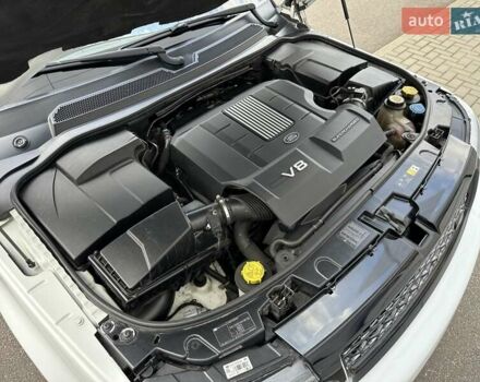 Білий Ленд Ровер Range Rover Sport, об'ємом двигуна 5 л та пробігом 331 тис. км за 12500 $, фото 36 на Automoto.ua