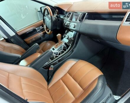 Білий Ленд Ровер Range Rover Sport, об'ємом двигуна 2.99 л та пробігом 133 тис. км за 20000 $, фото 17 на Automoto.ua