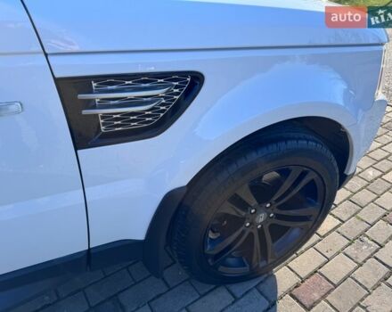 Білий Ленд Ровер Range Rover Sport, об'ємом двигуна 3 л та пробігом 271 тис. км за 16999 $, фото 15 на Automoto.ua