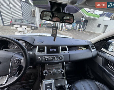 Білий Ленд Ровер Range Rover Sport, об'ємом двигуна 3 л та пробігом 268 тис. км за 16999 $, фото 35 на Automoto.ua
