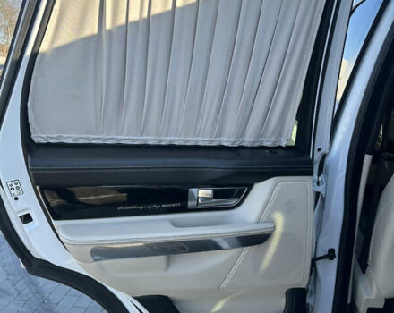Білий Ленд Ровер Range Rover Sport, об'ємом двигуна 5 л та пробігом 132 тис. км за 18500 $, фото 61 на Automoto.ua