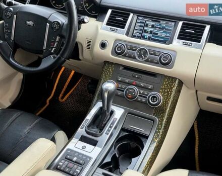 Білий Ленд Ровер Range Rover Sport, об'ємом двигуна 5 л та пробігом 138 тис. км за 18200 $, фото 11 на Automoto.ua