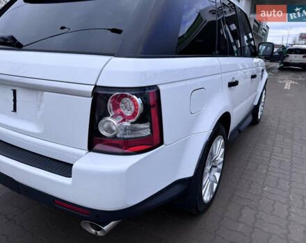 Білий Ленд Ровер Range Rover Sport, об'ємом двигуна 3 л та пробігом 268 тис. км за 16999 $, фото 12 на Automoto.ua